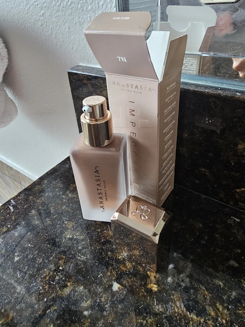 Anastasia Beverly Hills Impeccable Blurring Second-Skin Matte Foundation 7N